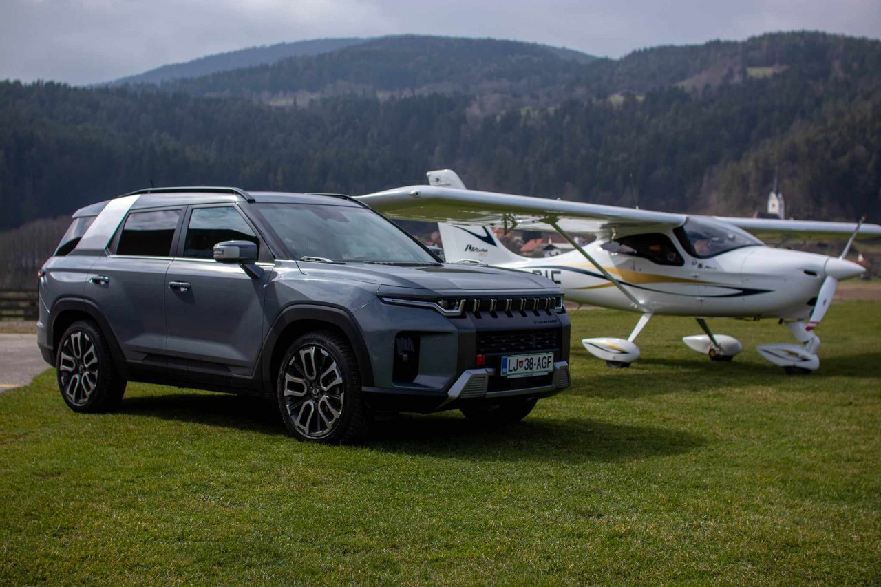 Test: Pustolovščina med oblaki in na trdnih tleh - SsangYong Torres 1.5 T-GDI PREMIUM 4x4 A/T <br>njenavto.si, 21.04.2024