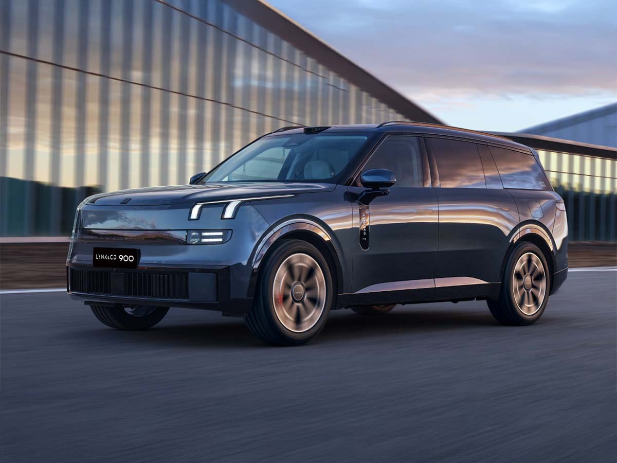 Lynk & Co 900 PHEV crossover i zbuluar – 280 km autonomi dhe teknologji karikimi 4C