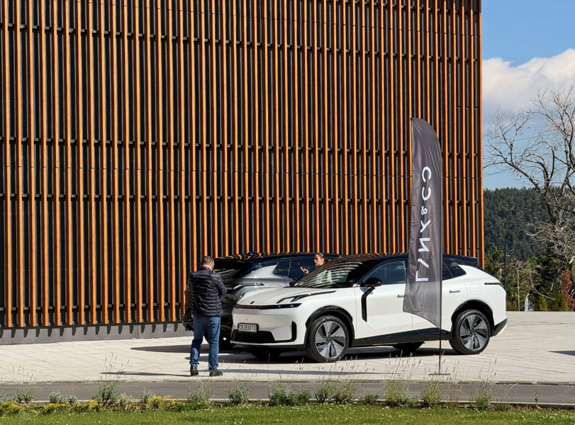 Премиера на Lynk & Co 08 в България: Нова ера в плъгин хибридната мобилност