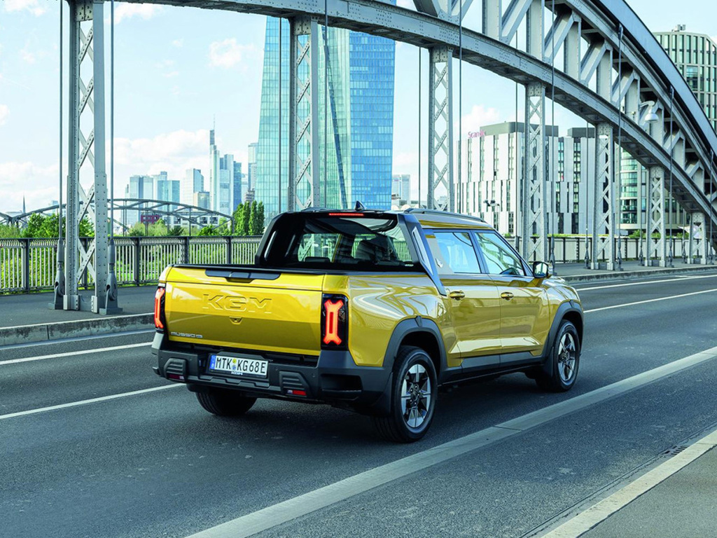 Vozili smo prvi korejski električni pick-up - KGM Musso EV: Surf-daske draže su mu od vreća cementa <br>jutarnji.hr/autoklub, 11.10.2025