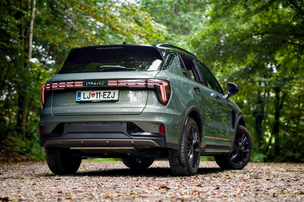 TEST: Lynk & Co 01: 