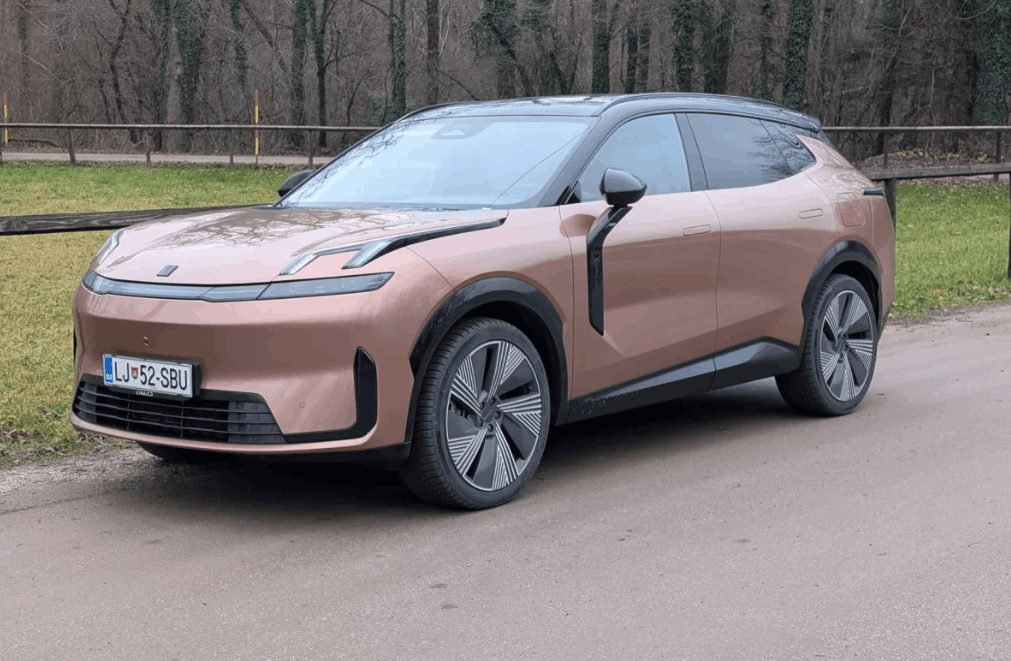 TEST: Lynk & Co 08: 