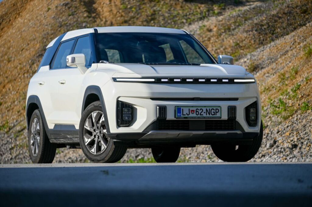 Test: KGM Torres EVX<br>amzs.si, 10.11.2025
