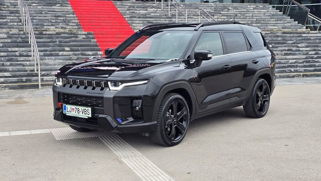 KGM Torres HEV: izstopajoč SUV z novo hibridno dimenzijo<br>auto-couture.si, 14.04.2026