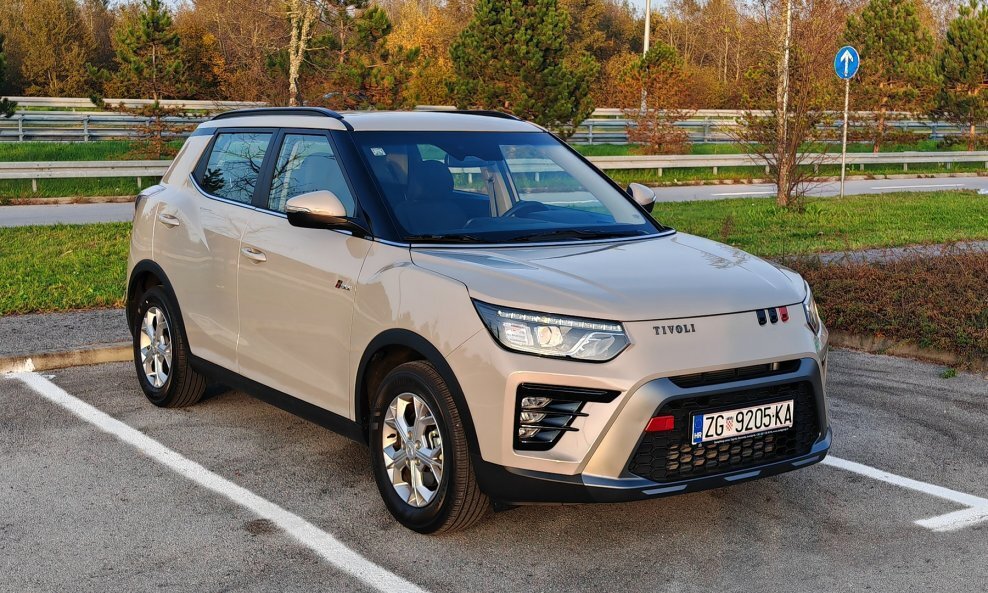Vozili smo KGM Tivoli 1.5 L GDI-T 2WD M/T: Zanimljiv kompaktni crossover/SUV B-segmenta<br>tportal,03.01.2025.