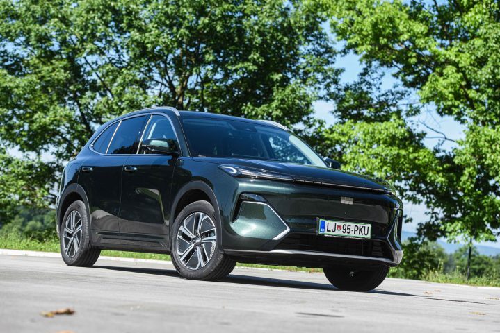 TEST: Geely Starray EM-i: "Nepričakovano zrel nastop" (Avtomobilizem.com, 16. 9. 2026)
